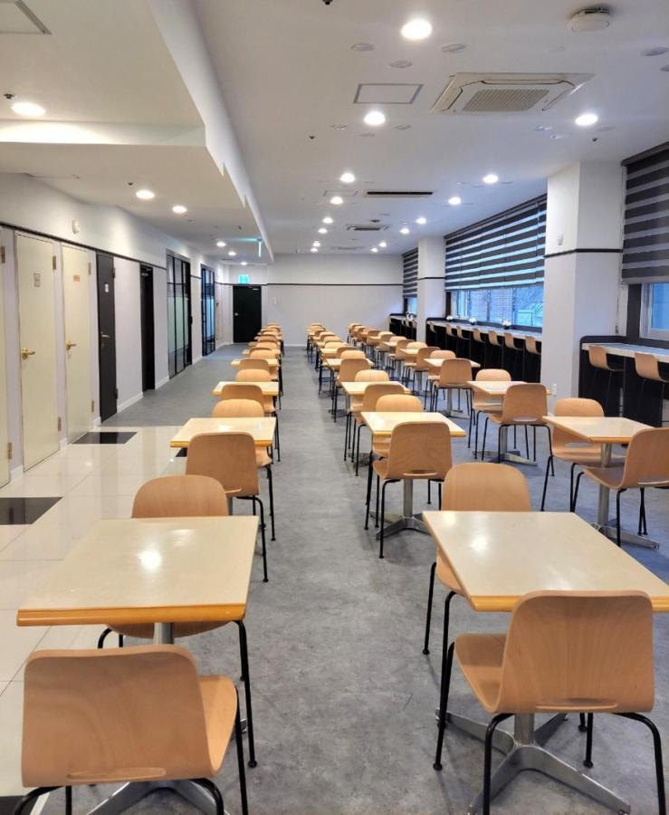 Toyoko Inn Busan Jungang Station Buitenkant foto
