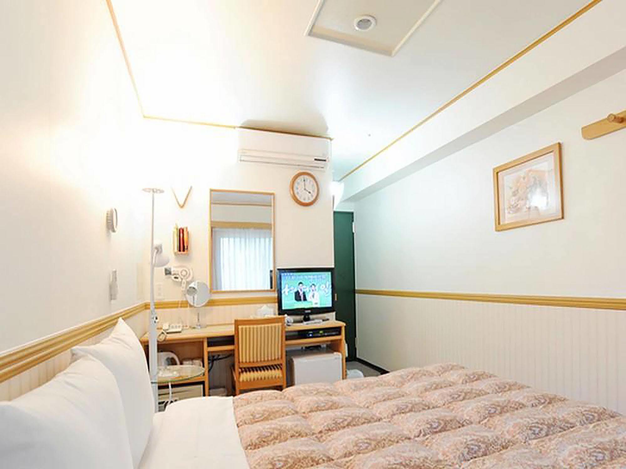 Toyoko Inn Busan Jungang Station Buitenkant foto
