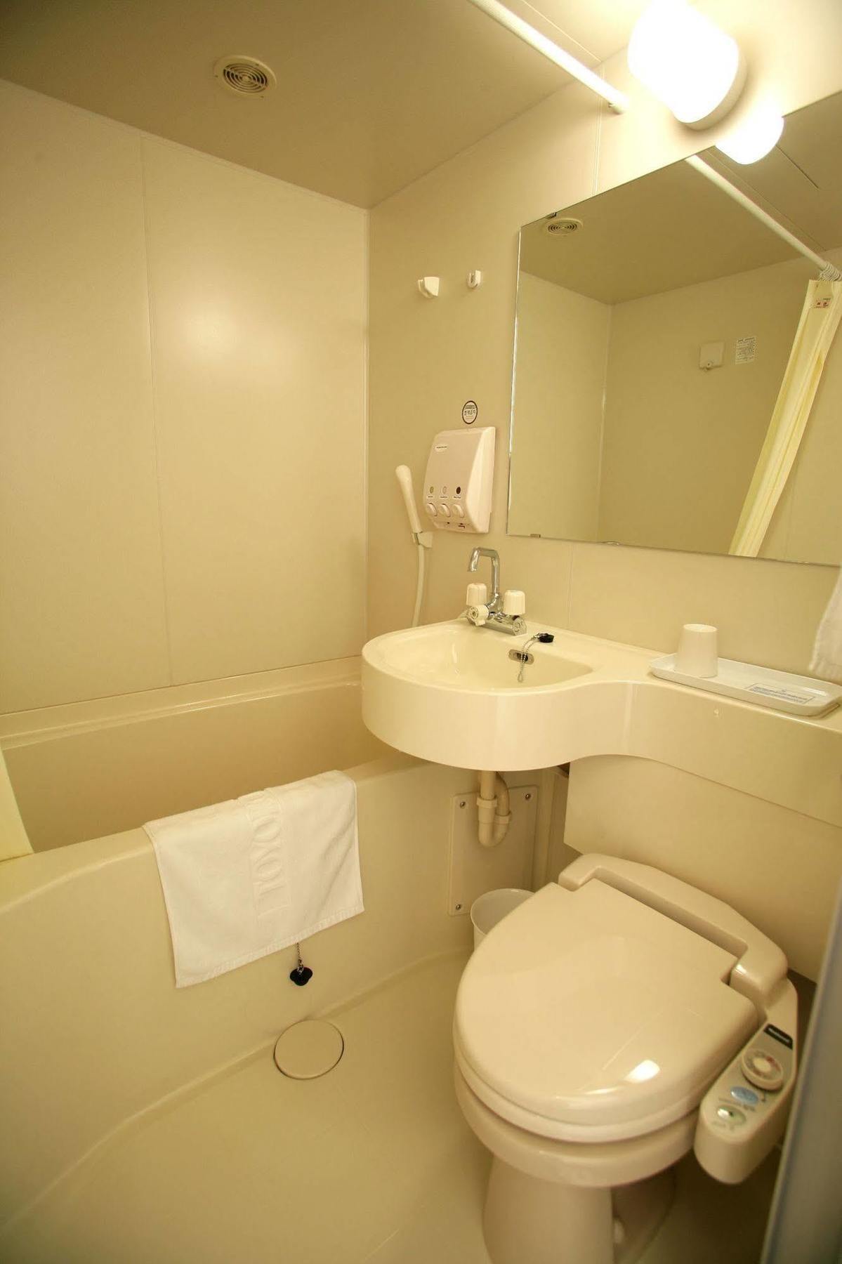 Toyoko Inn Busan Jungang Station Buitenkant foto