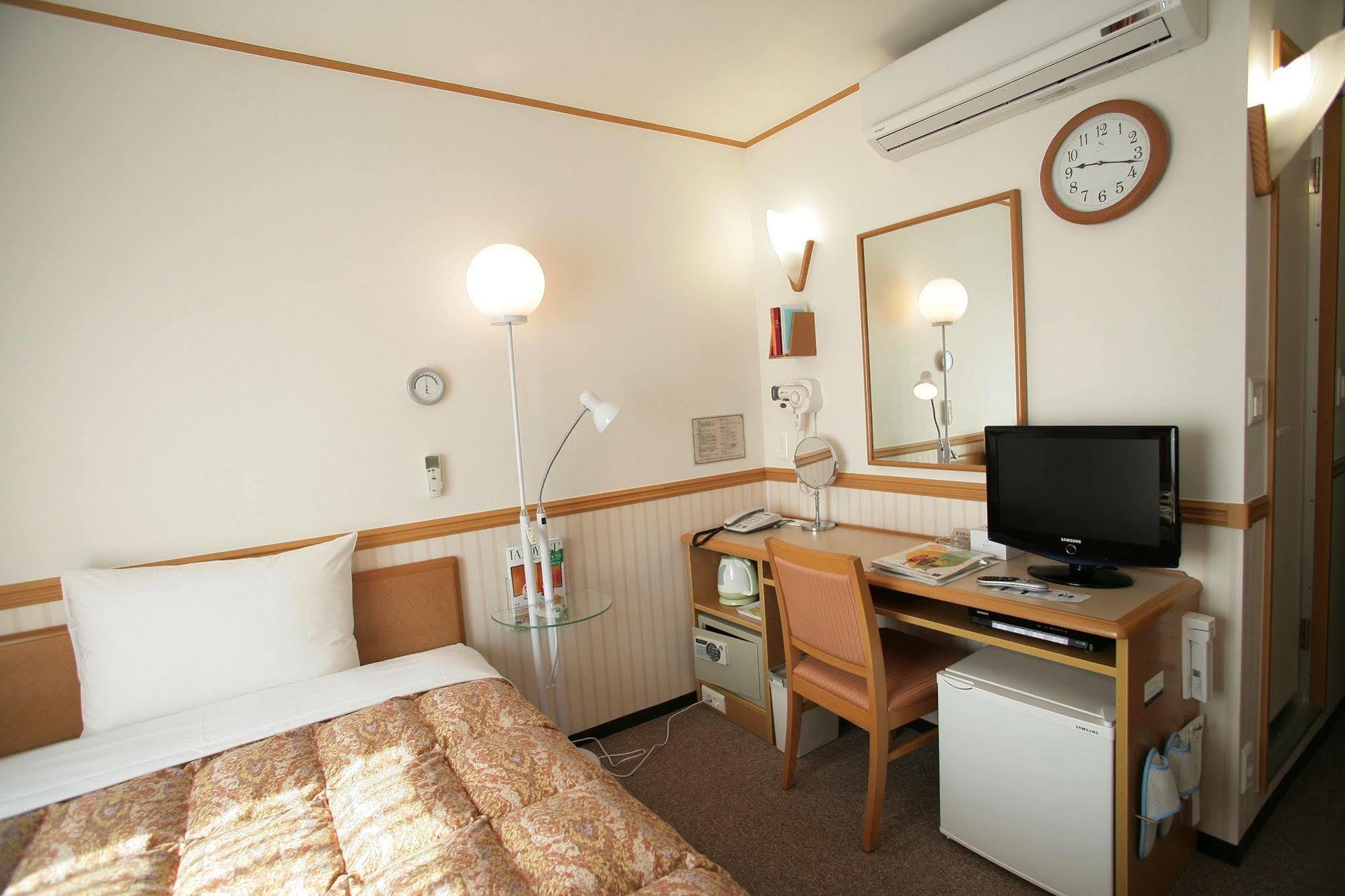 Toyoko Inn Busan Jungang Station Buitenkant foto